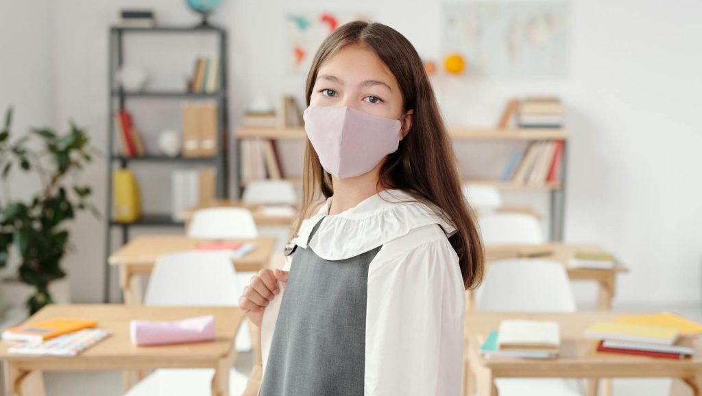 外在刺激如何影響成績壓力？家庭鼓勵、老師引導與同儕影響的最佳解方