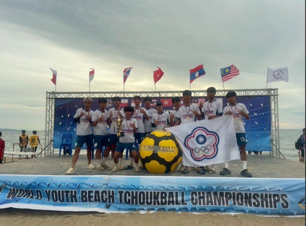 世界盃沙灘巧固球錦標賽,台灣高中男子組奪冠,女子組亞軍(賽隊提供)