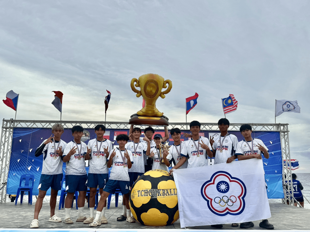 新北三民高中巧固球隊以全勝戰績勇奪2025世界青少年沙灘巧固球錦標賽冠軍2 (球隊提供)