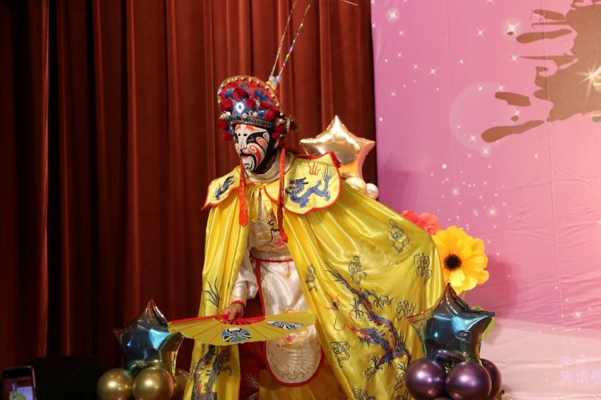 川劇變臉  (社會局提供)