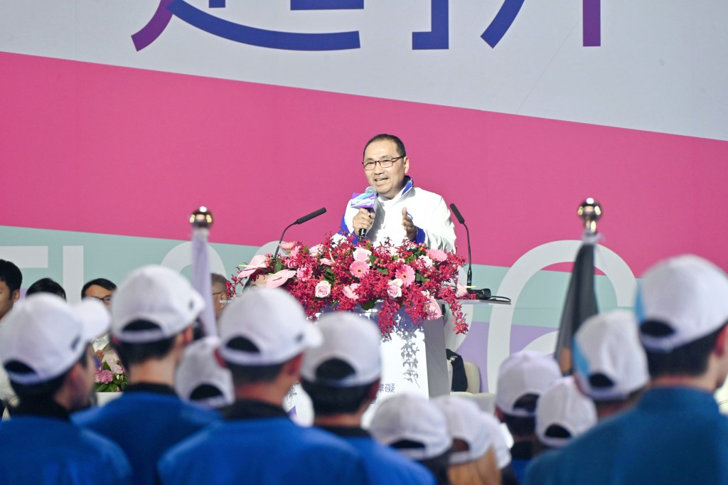 侯友宜勉勵選手超越自己，從挑戰中看到希望，勇敢為自己築夢。 (新北新聞局提供)