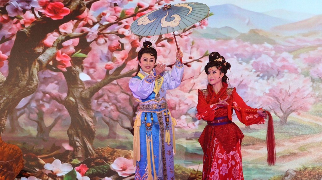 明華園戲劇總團《李靖斬龍》取材自民間傳說與神話故事，由歌仔戲無敵小生孫翠鳳精采演出 (新北文化局提供)